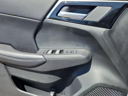 Alpine Frost 2026 Nissan Rogue SL