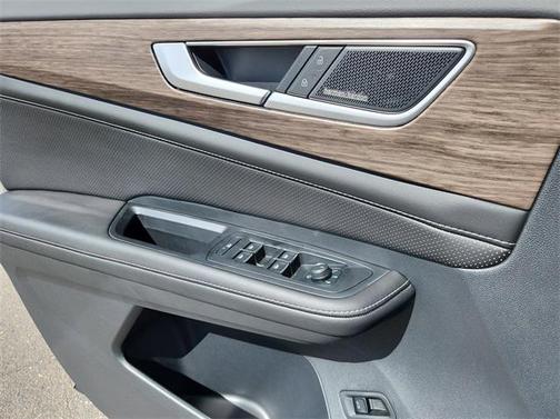 2025 Volkswagen Atlas 2.0T SEL Premium R-Line 4MOTION