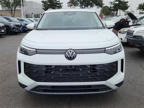 2025 Volkswagen Tiguan 2.0T SE 4MOTION