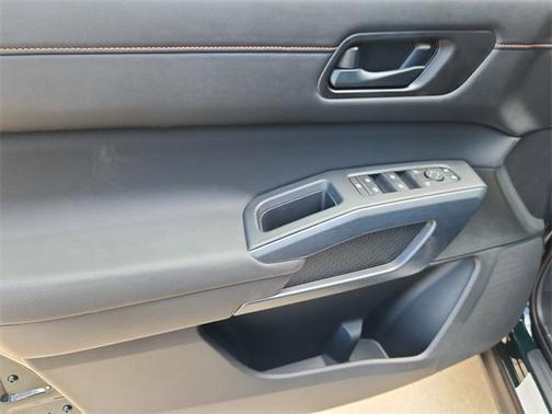 2025 Nissan Pathfinder Rock Creek 4WD