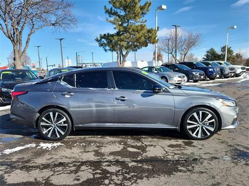 2020 Nissan Altima SR Intelligent AWD