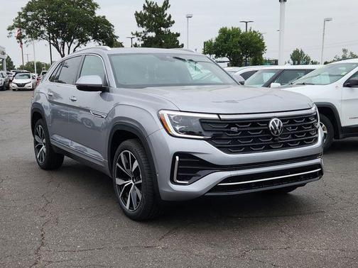 Silver Mist 2026 Volkswagen Atlas Cross Sport 2.0T SEL Premium