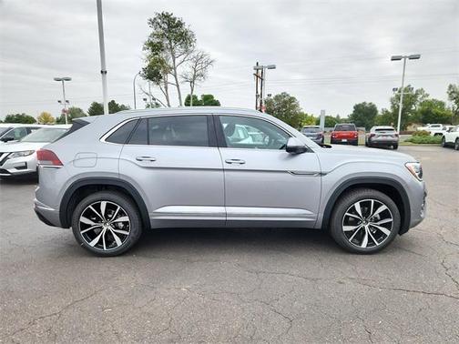 2026 Volkswagen Atlas Cross Sport 2.0T SEL Premium
