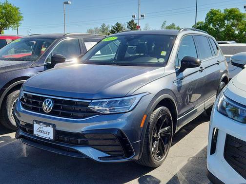 Platinum Gray Metallic 2023 Volkswagen Tiguan 2.0T SE R-Line Black