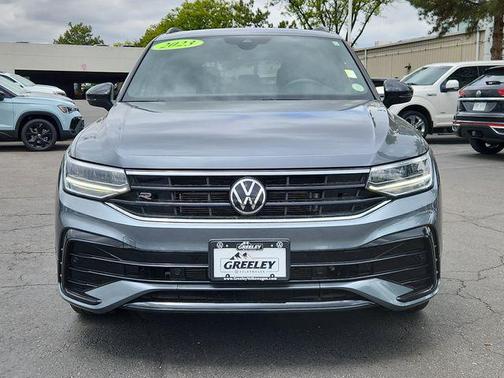 Platinum Gray Metallic 2023 Volkswagen Tiguan 2.0T SE R-Line Black