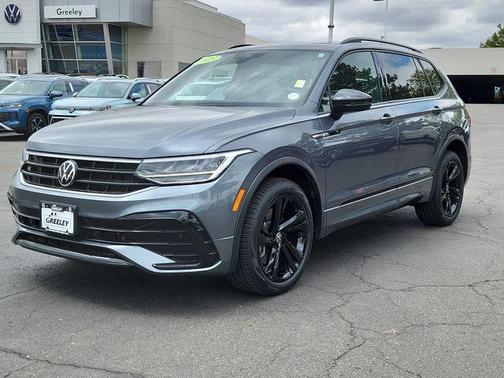 Platinum Gray Metallic 2023 Volkswagen Tiguan 2.0T SE R-Line Black