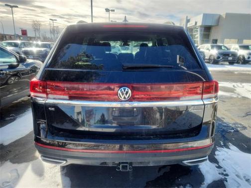 2025 Volkswagen Atlas 2.0T SE w/Technology 4MOTION