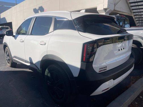 Fresh Powder 2025 Nissan Kicks SV