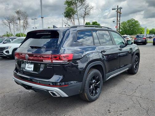 2025 Volkswagen Atlas 2.0T Peak Edition