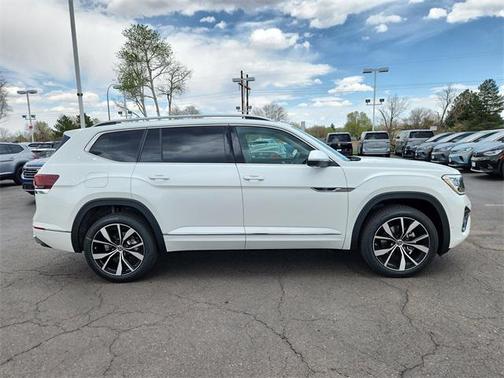 2025 Volkswagen Atlas 2.0T SEL Premium R-Line 4MOTION