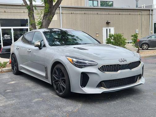Ceramic Silver 2022 Kia Stinger GT2