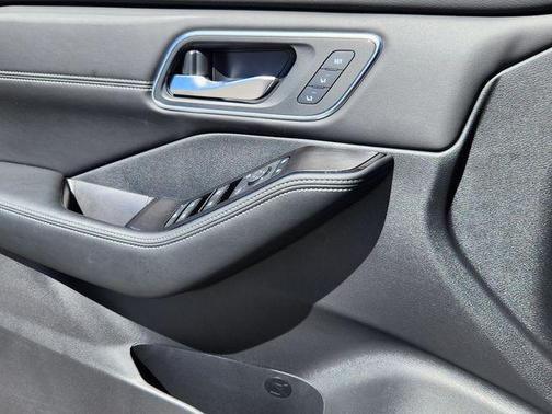 Gun Metallic 2026 Nissan Rogue Platinum