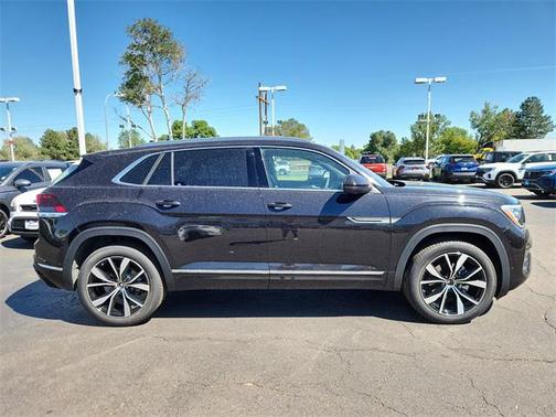 2026 Volkswagen Atlas Cross Sport 2.0T SEL Premium
