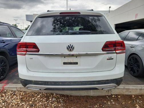 Pure White 2018 Volkswagen Atlas 3.6L SE