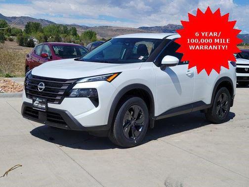 Everest White Pearl Tricoat 2026 Nissan Rogue SV