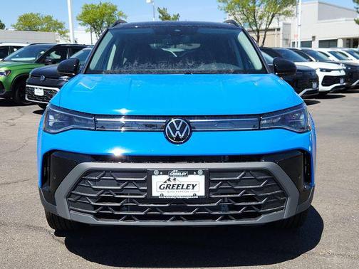 Cornflower Blue w/Deep Black Roof 2026 Volkswagen Taos SE Black
