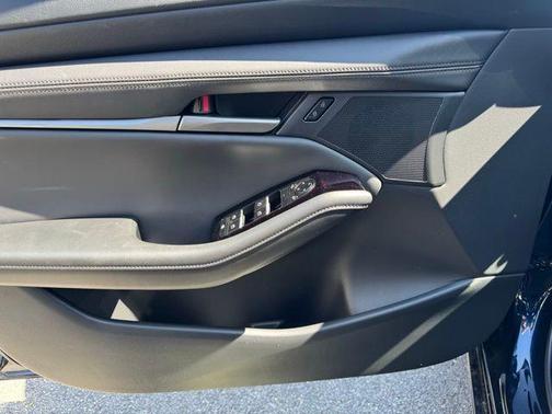 Deep Crystal Blue Mica 2026 Mazda Mazda3 FWD w/Preferred Package