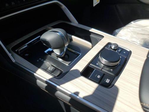 2025 Mazda CX-90 PHEV Preferred Package
