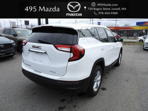 Summit White 2022 GMC Terrain SLE