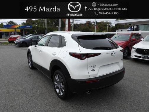 Snowflake White Pearl 2024 Mazda CX-30 2.5 S Preferred Package