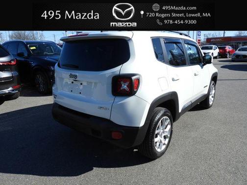 Alpine White 2017 Jeep Renegade Latitude