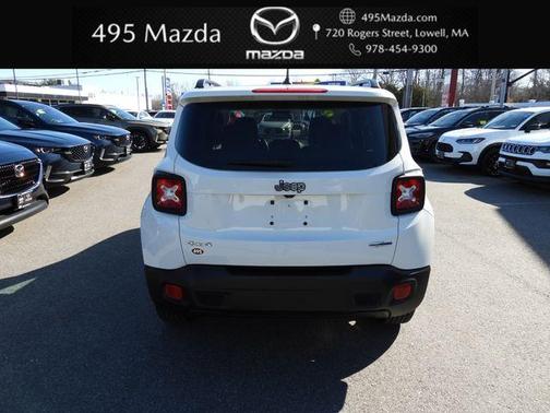 Alpine White 2017 Jeep Renegade Latitude