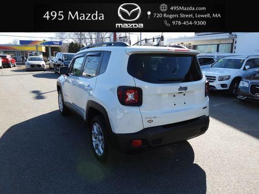 Alpine White 2017 Jeep Renegade Latitude