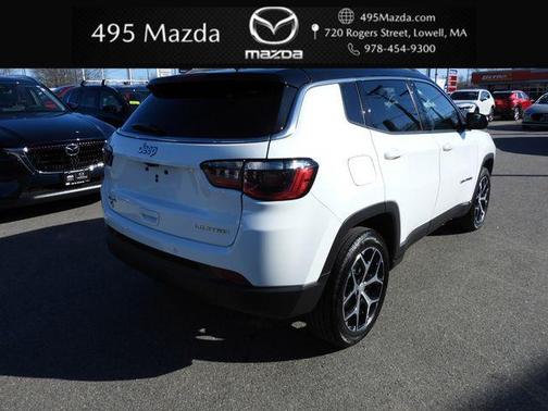 Bright White Clearcoat 2024 Jeep Compass Limited