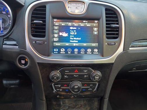 2018 Chrysler 300 Limited