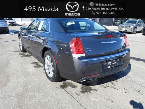 2018 Chrysler 300 Limited