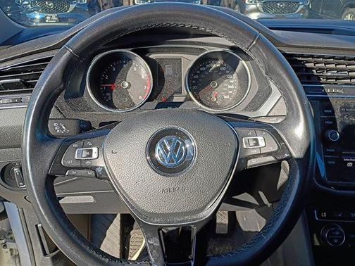 2019 Volkswagen Tiguan 2.0T SE