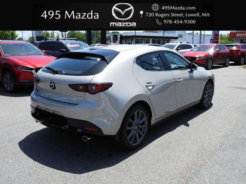 Platinum 2025 Mazda Mazda3 FWD w/Preferred Package