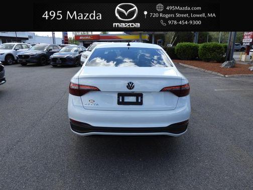 Pure White 2023 Volkswagen Jetta 1.5T S