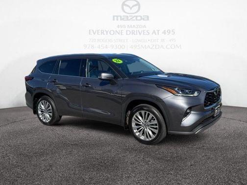 2022 Toyota Highlander Platinum