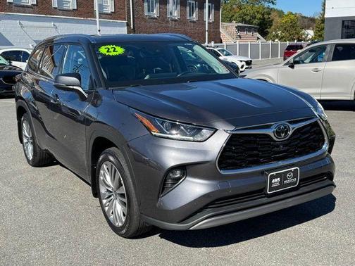 2022 Toyota Highlander Platinum