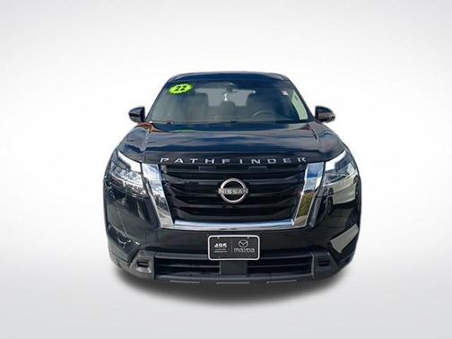 2022 Nissan Pathfinder S