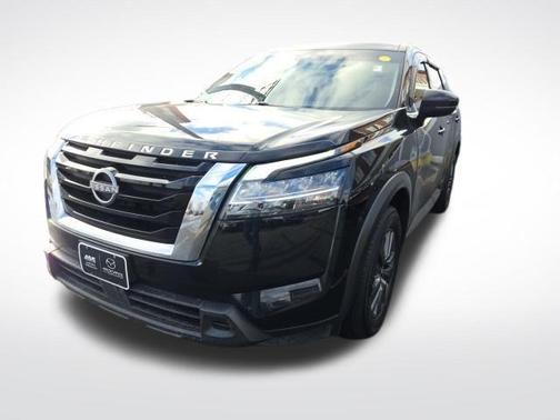 2022 Nissan Pathfinder S