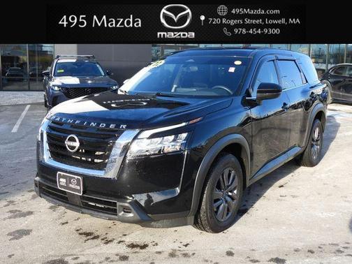2022 Nissan Pathfinder S
