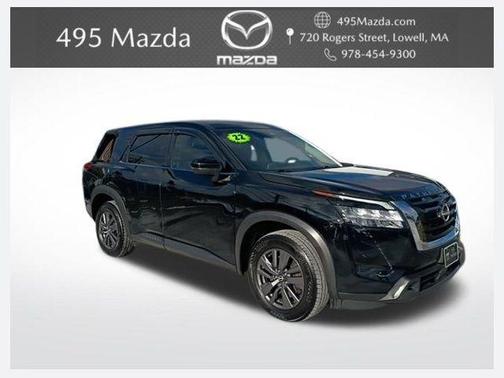 2022 Nissan Pathfinder S