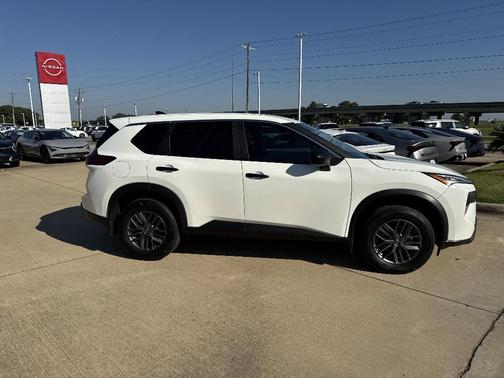 2025 Nissan Rogue S