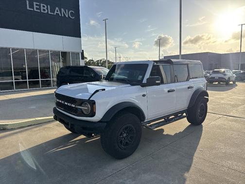 Oxford White 2024 Ford Bronco Wildtrak