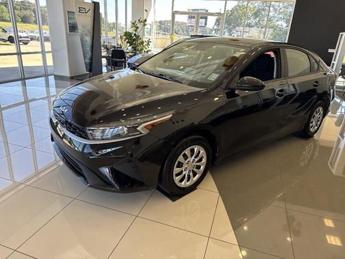 2024 Kia Forte LX