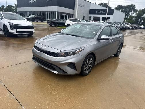 Steel Gray 2024 Kia Forte LXS