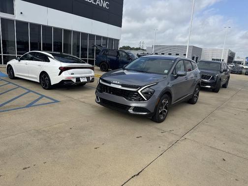 2024 Kia Sportage EX