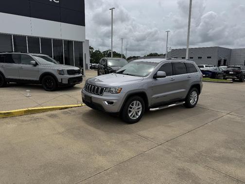 2018 Jeep Grand Cherokee Laredo E
