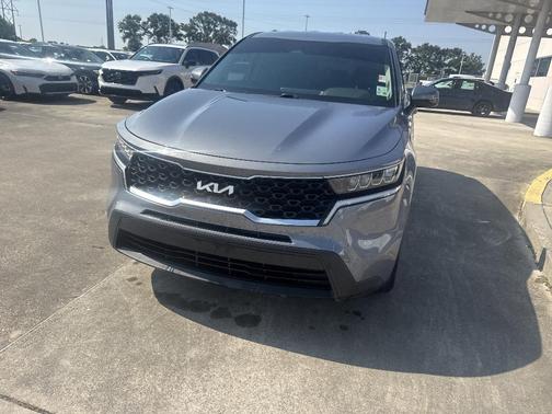 2022 Kia Sorento LX