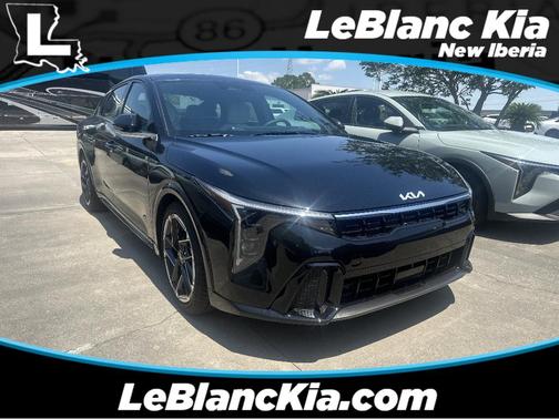Aurora Black Pearl 2026 Kia K4 GT-LINE