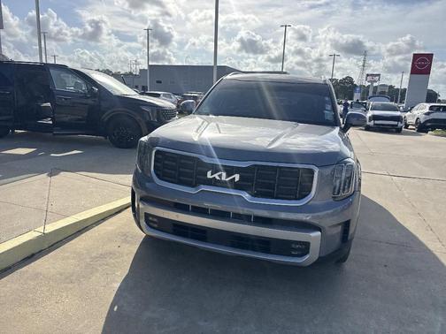 Everlasting Silver 2024 Kia Telluride SX