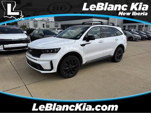 Glacial White Pearl 2023 Kia Sorento SX
