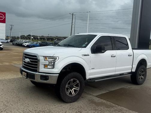 Oxford White 2016 Ford F-150 XLT